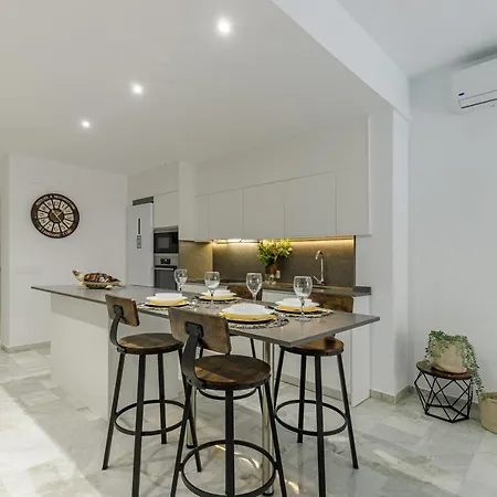 Living4malaga Centre Premium Apartamento *