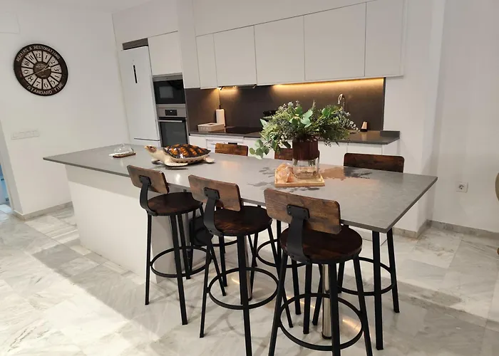 New Quiet & Cosy Historic Center شقة